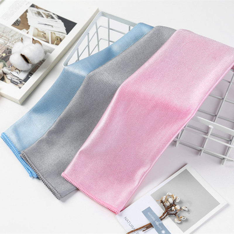 Microfiber glass cleaning cloth